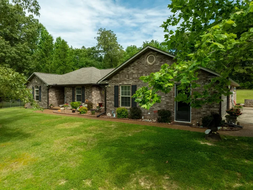Three-Bedroom Home on 5± Acres, 48 Alisa Circle, Melbourne, AR